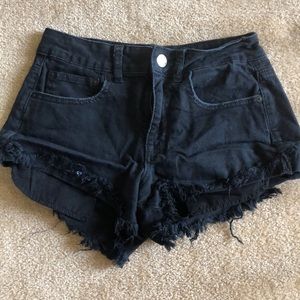 American Eagle cut off shorts !